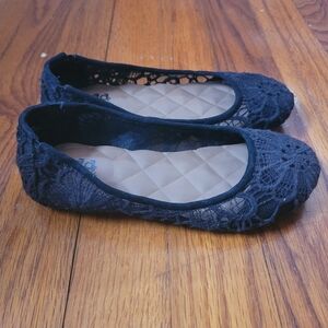 Mudd girls black lace crochet flats in US girls youth size 12